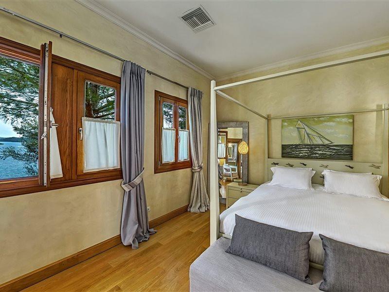 Villa Veneziano Suites & Villa Нидри Экстерьер фото