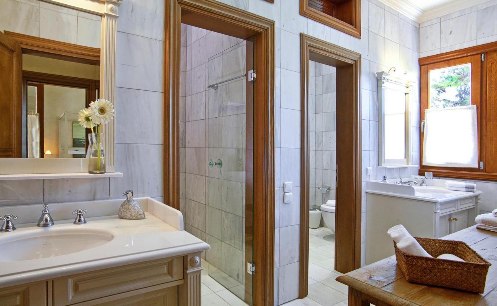Villa Veneziano Suites & Villa Нидри Экстерьер фото