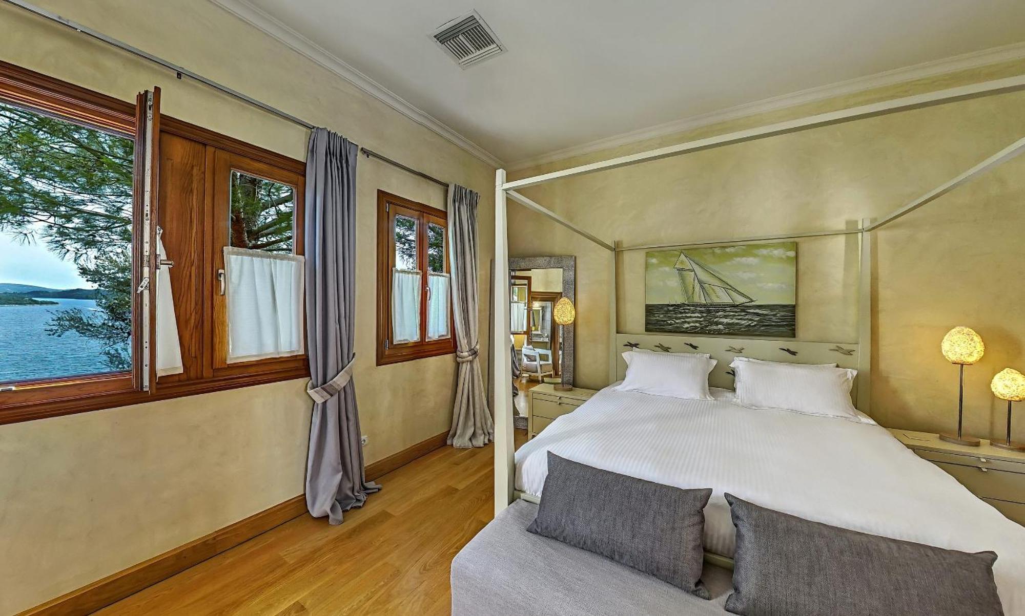 Villa Veneziano Suites & Villa Нидри Экстерьер фото