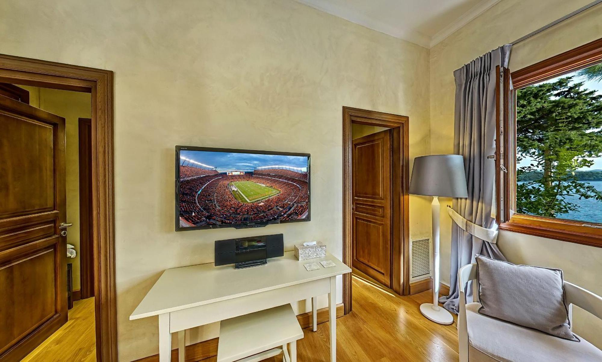 Villa Veneziano Suites & Villa Нидри Номер фото